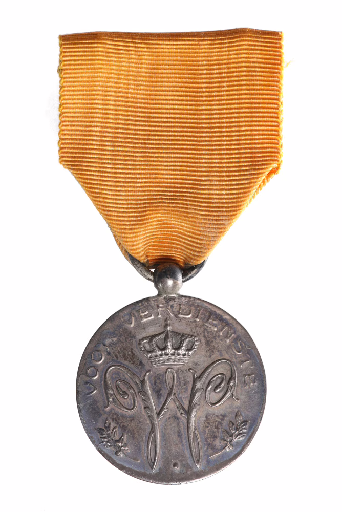 The Silver Order of Orange, Medal of Honour, obverse of the Order of Knighthood from 1905 bearing the inscription ‘for merit’