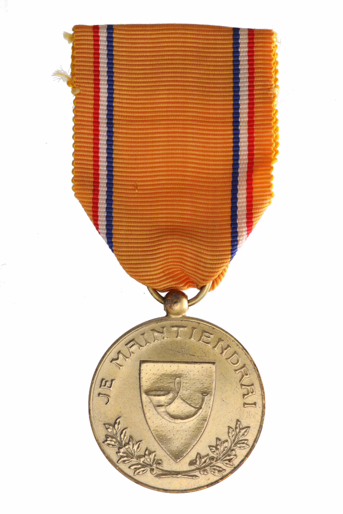 Order of the Crown, Medal of Honour