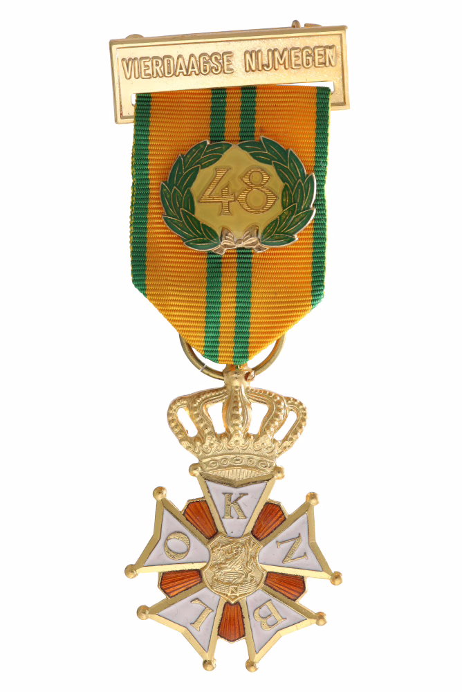 Cross for Mars Proficiency, 40th presentation of the KNBLO medal for the Nijmegen Four Days’ Marches
