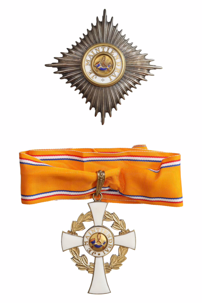 Order of the Crown, Grand Cross of Honour with plaque