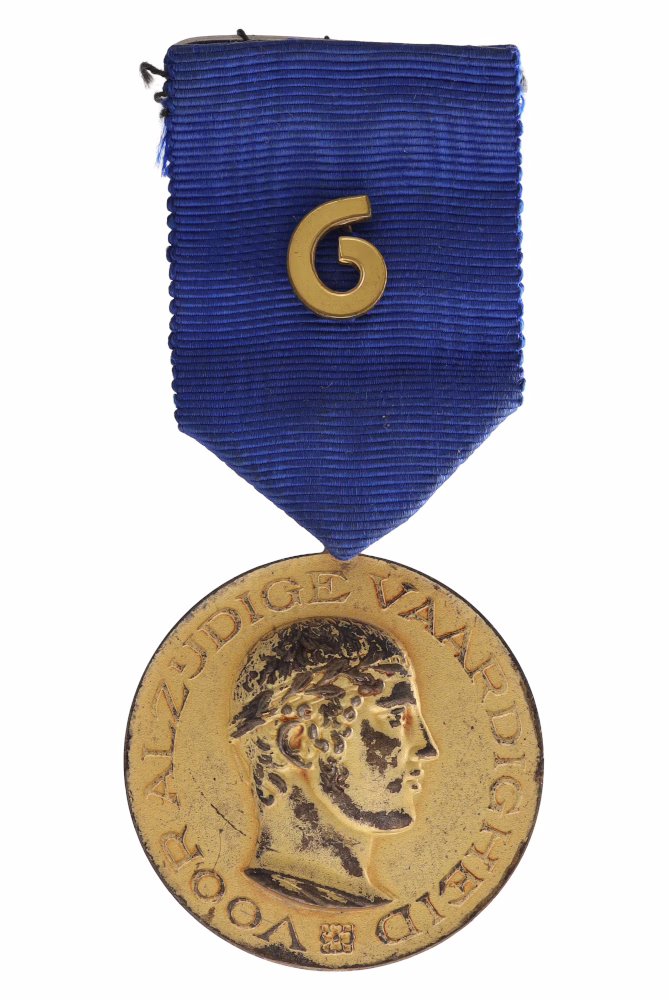 The Dutch Olympic Committee’s gold proficiency medal, obverse, a medal from 1914 bearing the inscription ‘for all-round proficiency’