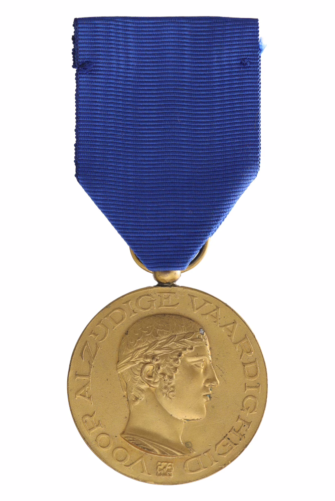The Dutch Olympic Committee’s gold proficiency medal, obverse, a medal from 1914 bearing the inscription ‘for all-round proficiency’