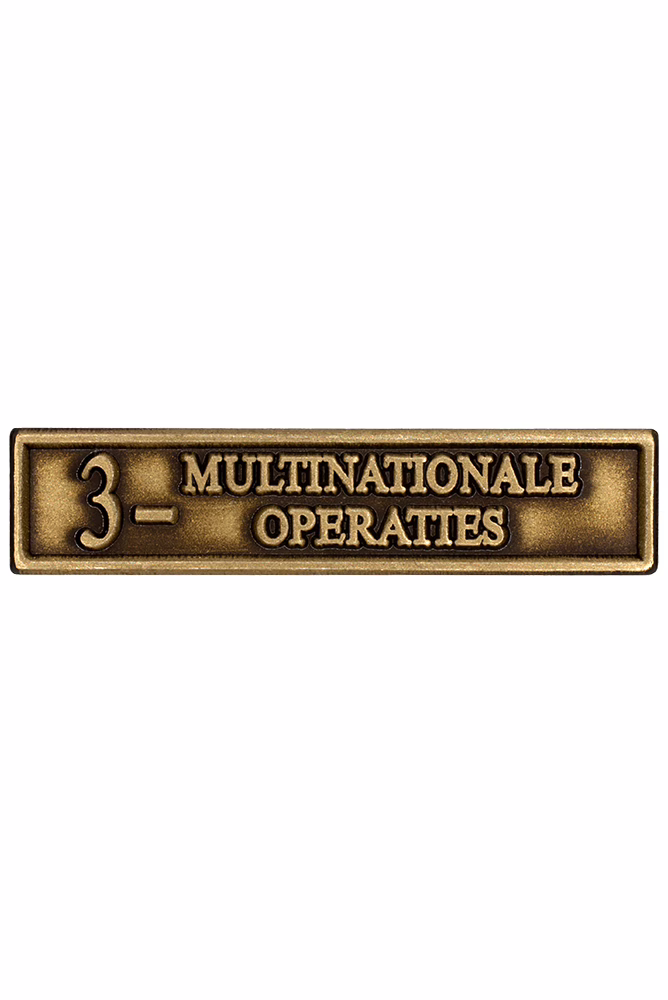 the Peace Operations Commemorative Medal, with the ‘MULTINATIONAL OPERATIONS’ clasp, for peace operations in 2006