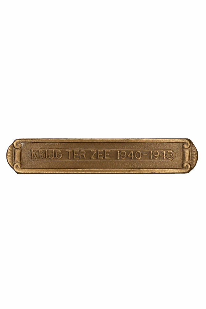 The War Commemoration Cross, ‘KRIJG TER ZEE 1940–1945’ clasp, military medal from 1940